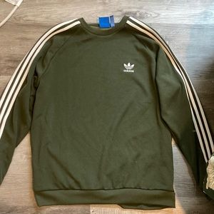 Addias crewneck sweater